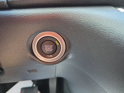New 2027 Chrysler Pacifica Select AWD/4WD image 27