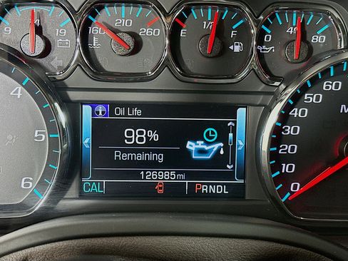 Used 2018 Chevrolet Tahoe LT image 19