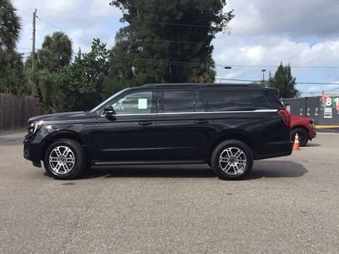 New 2025 Ford Expedition Max Active image 8