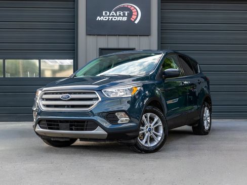 Used 2019 Ford Escape SE AWD/4WD image 3