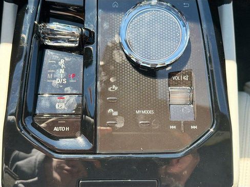 New 2026 BMW 550e xDrive w/ Executive Package AWD/4WD image 31