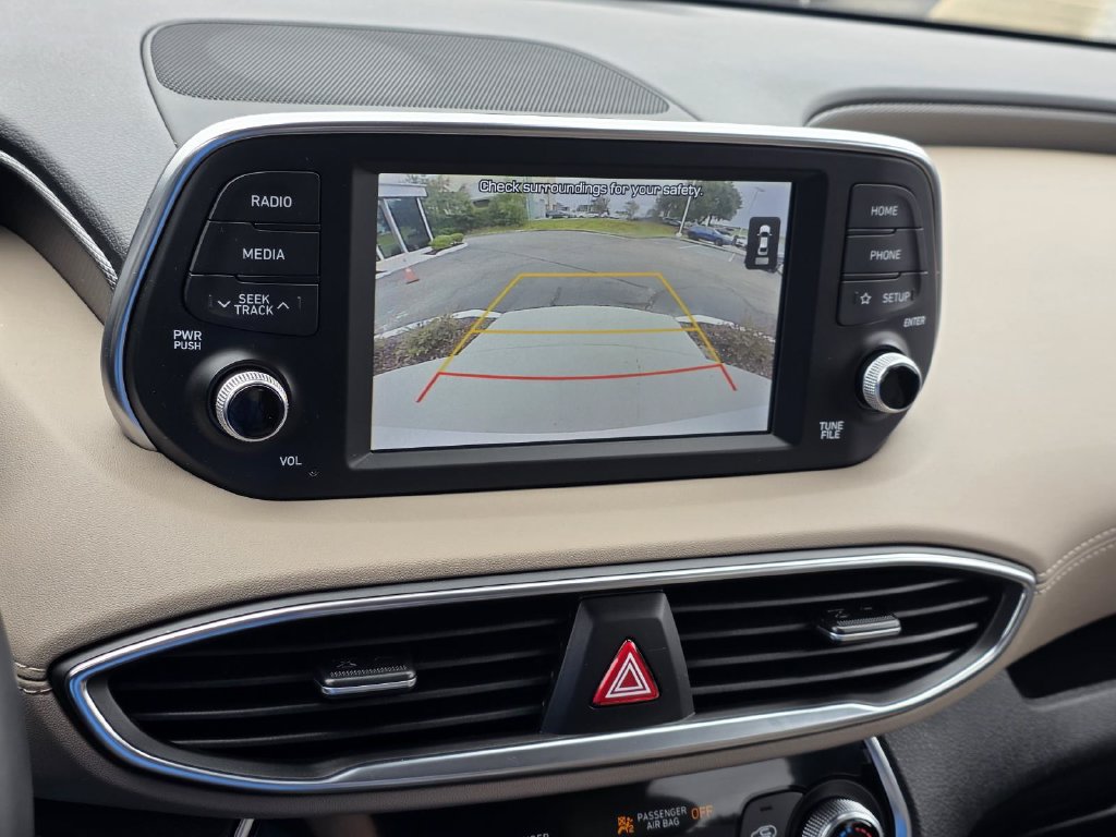 Used 2020 Hyundai Santa Fe SEL w/ Convenience + Premium Package FWD image 14