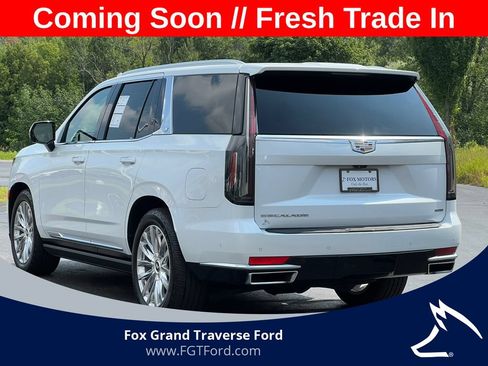 Used 2023 Cadillac Escalade Premium Luxury w/ Performance Package AWD/4WD image 57
