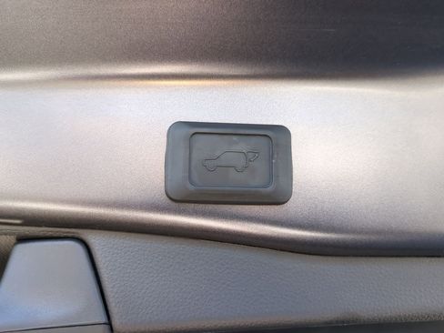 Used 2023 Toyota RAV4 XLE image 29