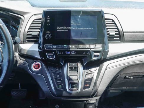 Used 2023 Honda Odyssey Sport image 12