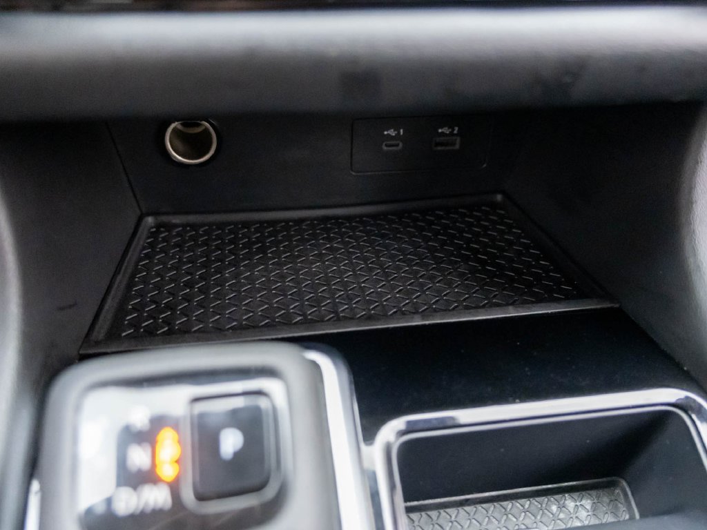 Used 2024 Nissan Pathfinder SV AWD/4WD image 24