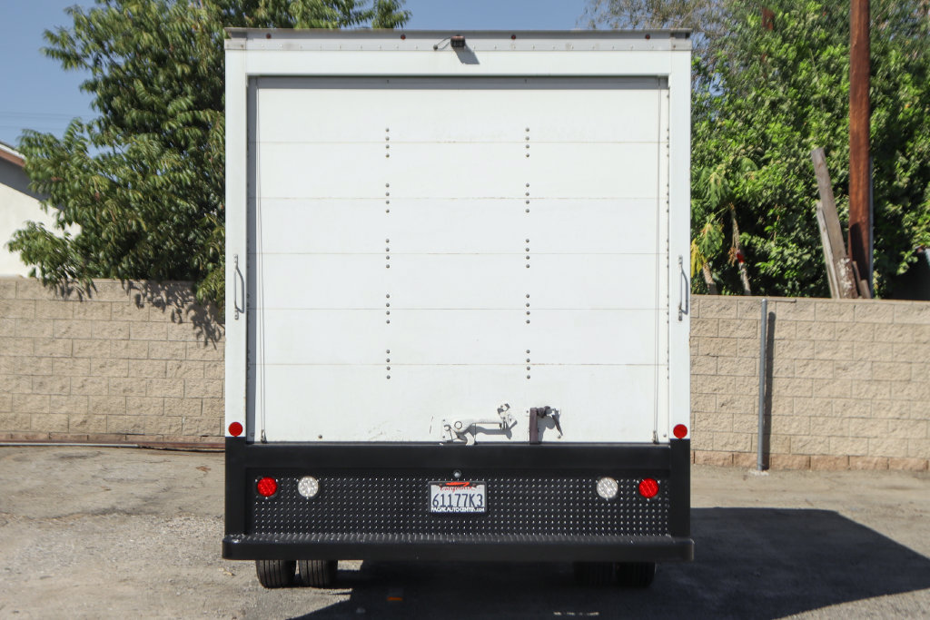 Used 2022 Ford E-450 and Econoline 450 Super Duty w/ Power Windows & Locks Group RWD image 7
