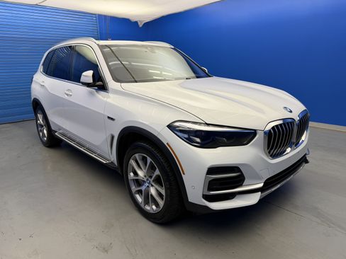 Used 2023 BMW X5 xDrive45e AWD/4WD image 2