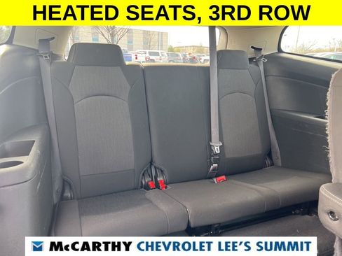 Used 2017 Chevrolet Traverse LT w/ Style and Technology Package image 32