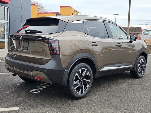 New 2026 Nissan Kicks SV w/ SV Premium Package image 4