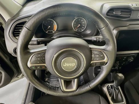 Used 2022 Jeep Renegade Latitude w/ Convenience Group AWD/4WD image 11