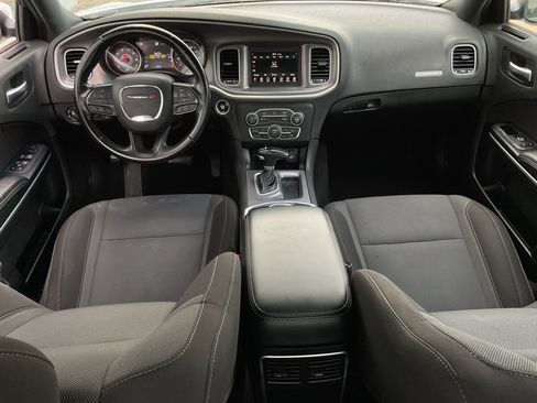 Used 2022 Dodge Charger SXT image 19
