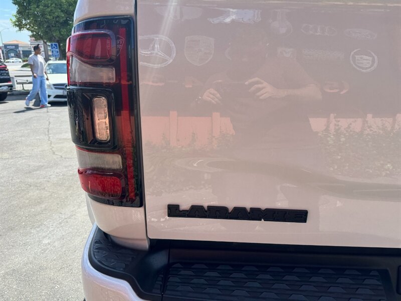 Used 2023 RAM 3500 Laramie AWD/4WD image 12