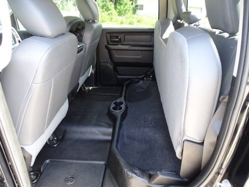 Used 2020 RAM 1500 4x4 Crew Cab Classic Tradesman w/ Chrome Appearance Package image 25
