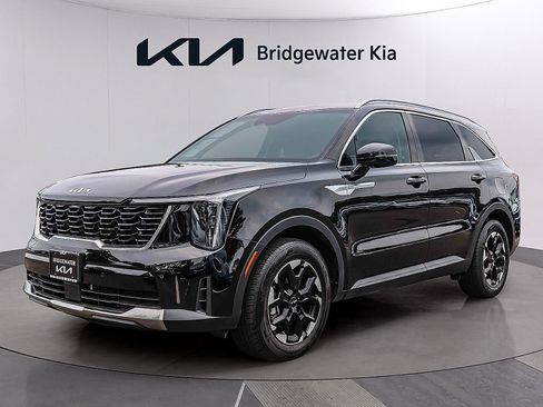 Certified 2026 Kia Sorento S FWD image 3