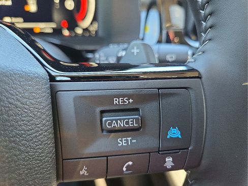 New 2026 Nissan Pathfinder Platinum AWD/4WD image 17