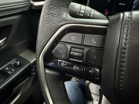 Used 2024 Toyota Sequoia Limited image 16