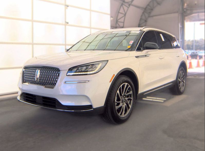 Used 2022 Lincoln Corsair FWD w/ Equipment Group 101A image 3