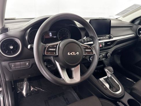 Used 2024 Kia Forte LXS image 13