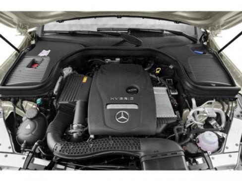 Used 2019 Mercedes-Benz GLC 350e 4MATIC image 16