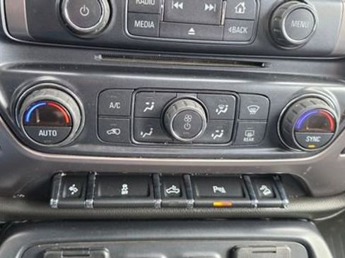 Used 2017 GMC Sierra 3500 SLT image 23