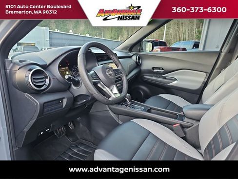 Used 2024 Nissan Kicks SR w/ SR Premium Package image 18