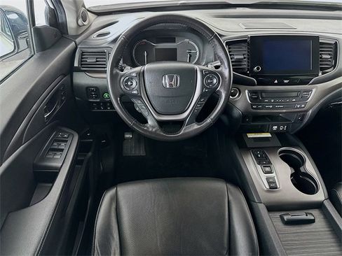 Used 2023 Honda Ridgeline RTL-E image 3