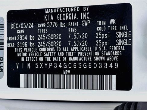 Used 2025 Kia Telluride EX w/ EX Captain's Chair Package FWD image 35
