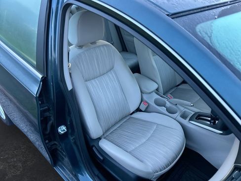 Used 2016 Nissan Sentra SV w/ Style Package FWD image 31