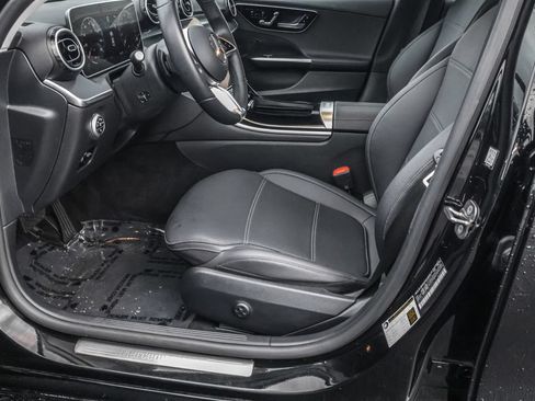 Used 2025 Mercedes-Benz C 300 4MATIC Sedan image 18