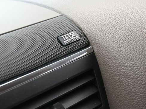 Used 2016 Lincoln Navigator Select image 23