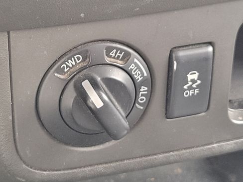 Used 2012 Nissan Xterra S w/ Value Package image 18