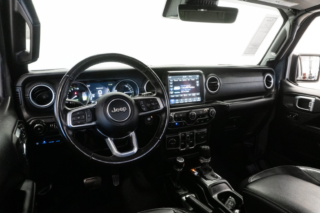 Used 2021 Jeep Wrangler Unlimited Sahara w/ Cold Weather Group AWD/4WD image 15