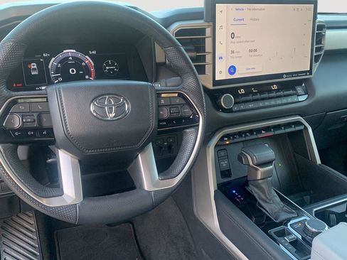 Used 2024 Toyota Tundra Limited image 20