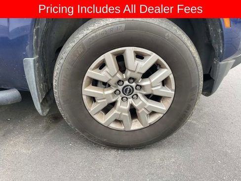 Used 2022 Nissan Frontier SV AWD/4WD image 11