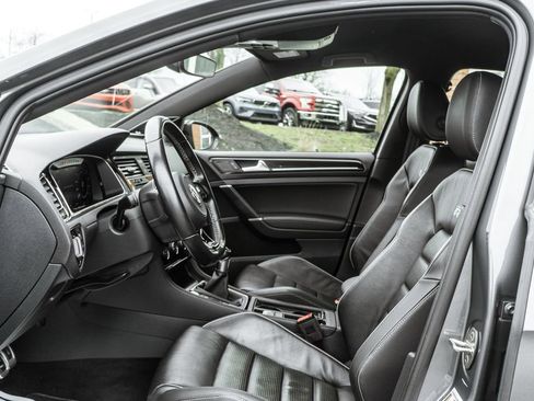 Used 2019 Volkswagen Golf R 4-Door image 28