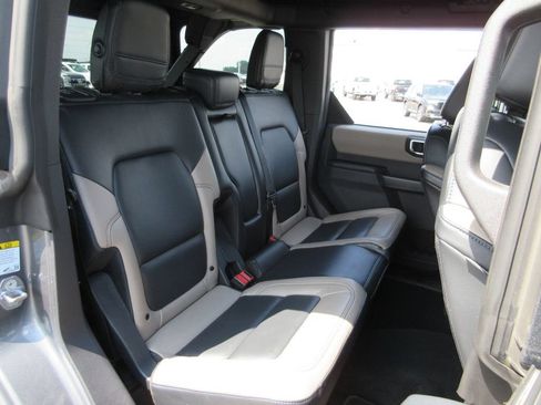 Used 2024 Ford Bronco Wildtrak AWD/4WD image 23