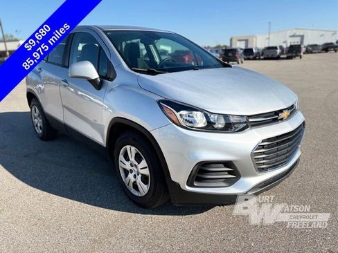 Used 2017 Chevrolet Trax LS FWD image 8