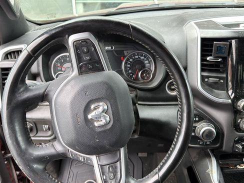 Used 2022 RAM 1500 Big Horn AWD/4WD image 12