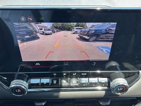 New 2025 GMC Canyon Elevation w/ Convenience Package image 32