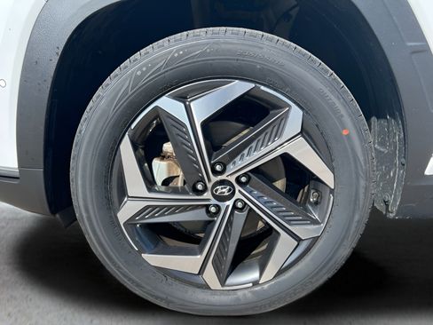 Certified 2022 Hyundai Tucson Limited AWD/4WD image 11