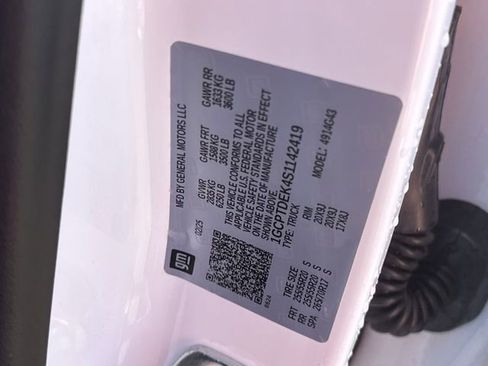 Used 2025 Chevrolet Colorado Z71 w/ Technology Package image 30