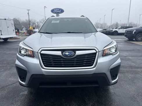 Used 2019 Subaru Forester Premium image 3