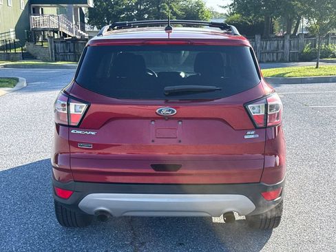Used 2017 Ford Escape SE w/ Equipment Group 201A AWD/4WD image 6