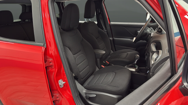 Used 2022 Jeep Renegade Latitude AWD/4WD image 23