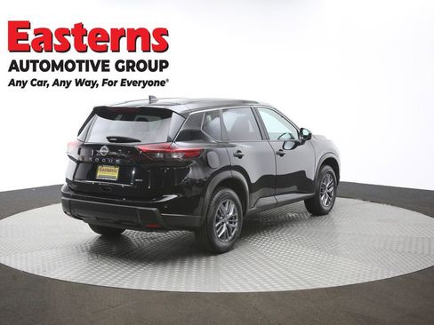 Used 2024 Nissan Rogue S image 43