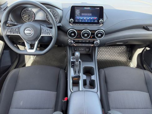 Used 2025 Nissan Sentra SV image 12