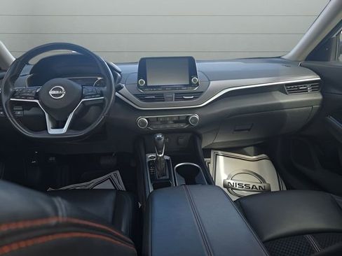 Certified 2024 Nissan Altima 2.5 SR image 12