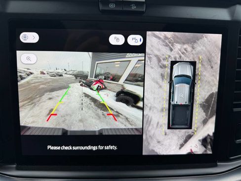 Used 2025 Ford F250 Platinum image 38