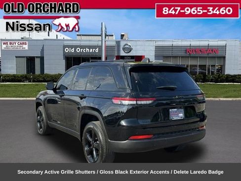 Used 2023 Jeep Grand Cherokee Altitude AWD/4WD image 9